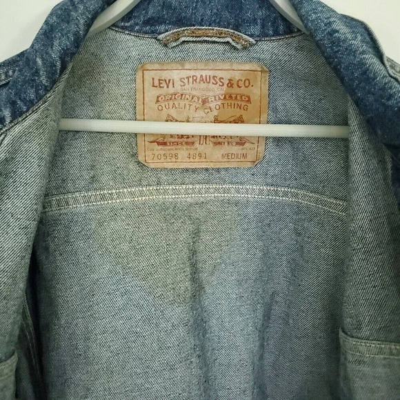 Vintage Levis Big E Type 3 Denim Trucker Jean Jacket Med Made in USA Medium Wash - Picture 8 of 16